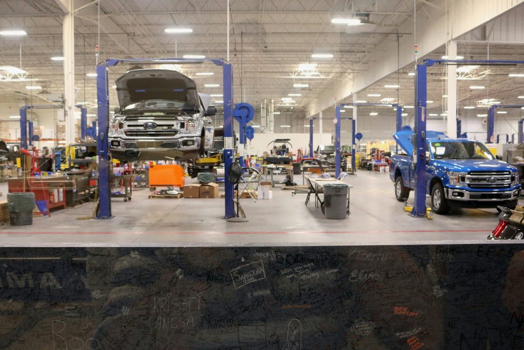 car workshop2